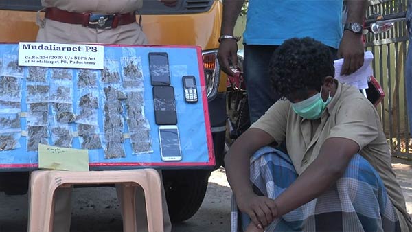 Police arrested people involved in cannabis smuggling 