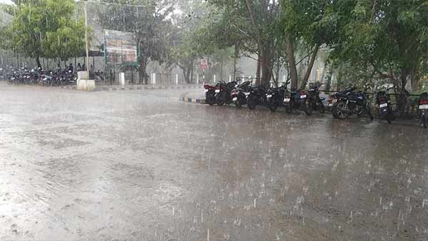 It rained for more than an hour in Puducherry 