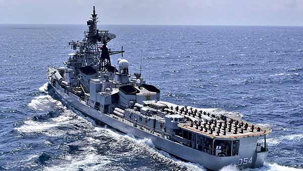 யூனியன் பிரதேசத்தில் யார்? 