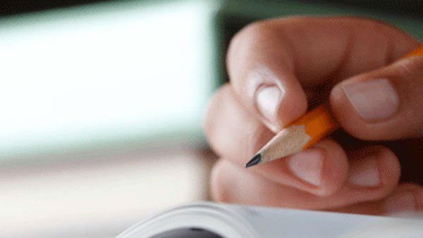 தேர்வு ஒத்திவைப்பு 