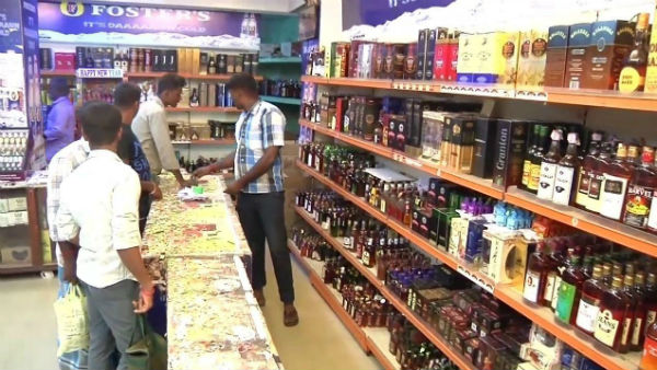 புதுச்சேரியில் மதுக்கடைகள் திறப்பது திடீரென ரத்தானது.. ஆளுநர் கிரண்பேடியால் இழுபறி | Opening of liquor shops in Puducherry cancel - Tamil Oneindia