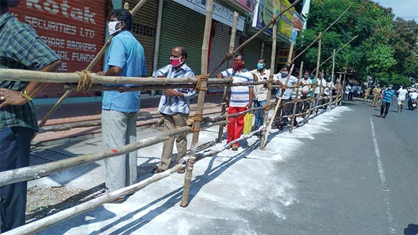 போலீஸ் பாதுகாப்பு 