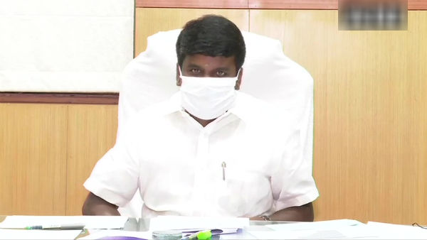 பேட்டி அளித்தார் 