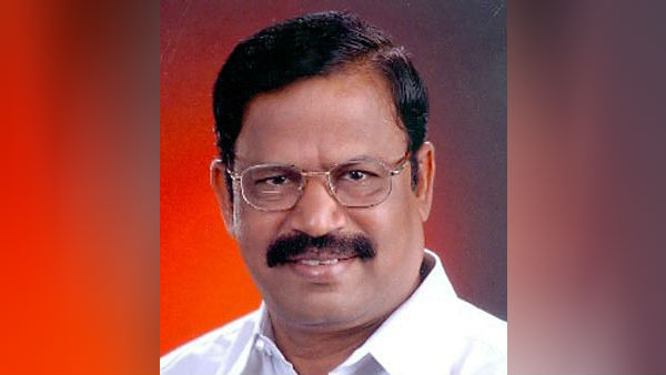 கட்சியில் சீனியர் 