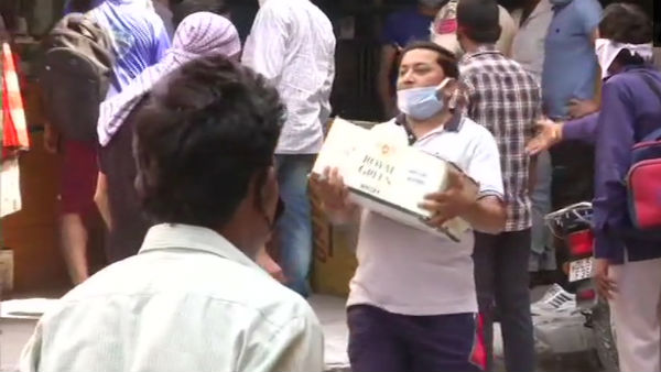 கவலையில்லாத கூட்டம் 