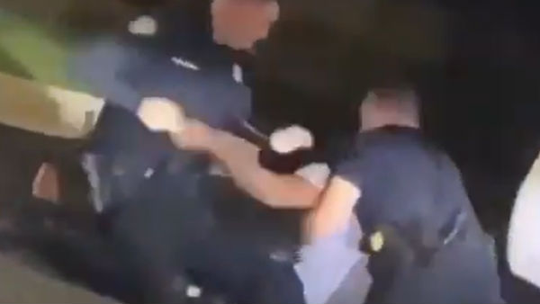 தூங்கினார் 