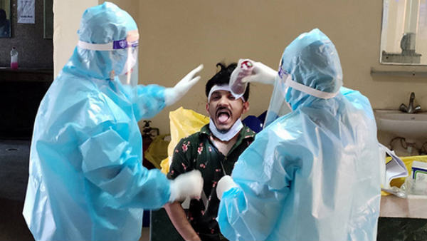 6 அமைச்சர்கள் குழு 