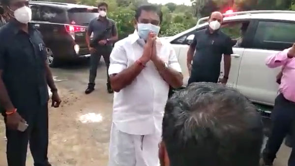 CM Edapadi palanisamy talks with children during travel 