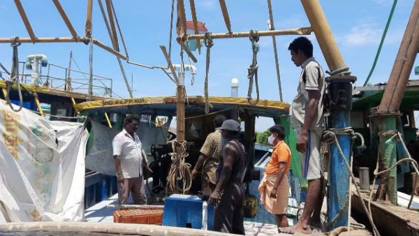 Fishermen in Puducherry did not go to sea for fishing 