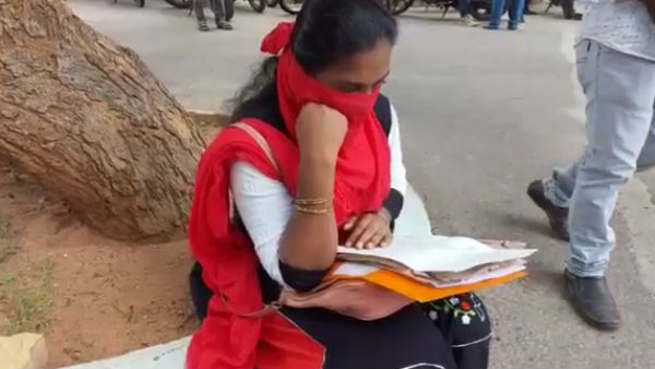 உள்ளிருப்பு போராட்டம் உள்ளிருப்பு போராட்டம்