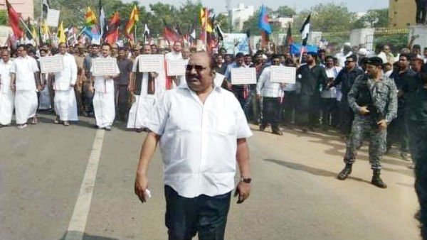 அடையாளம் கண்டு 