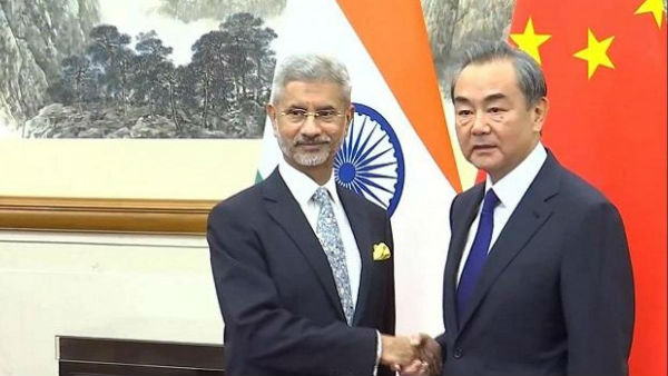 கண்டிப்புடன் எடுத்துரைத்தார் 