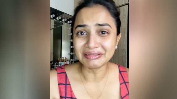 வலியும் கோபமும் வலியும் கோபமும்