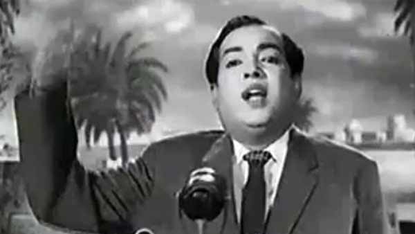  ரேடியோவில் பாட்டு