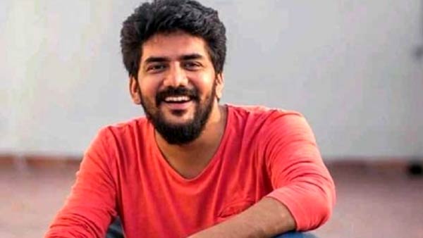 தொகுப்பாளரும் கூட