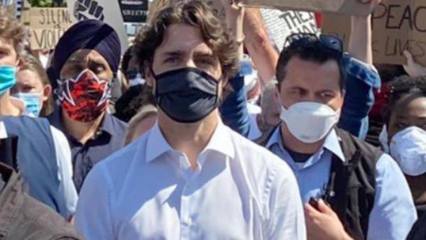 பிரதமர் 