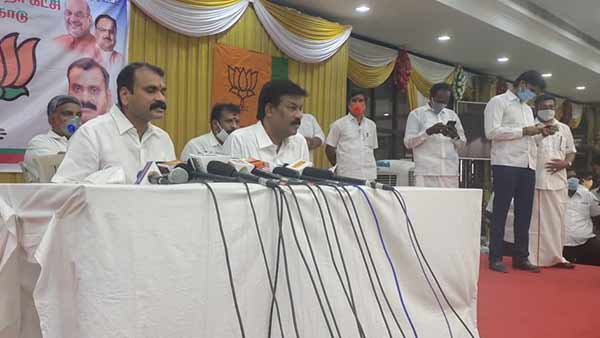 chennai HC Bar association president RC Paul Kanagaraj has joined in BJP