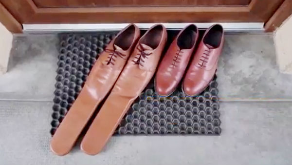 பிரத்யேக காலனிகள் 