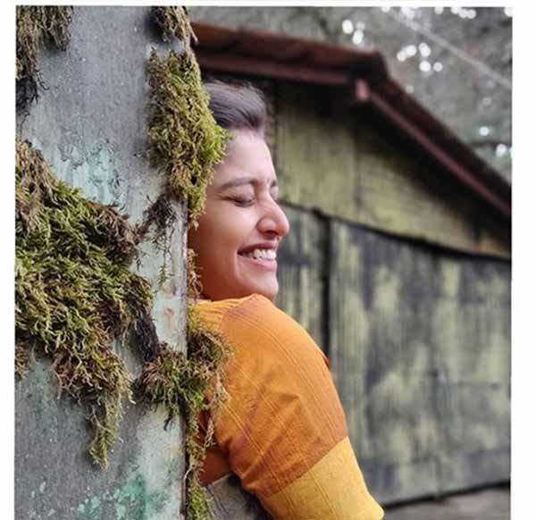 என்னய்யா நடக்குது அங்கே