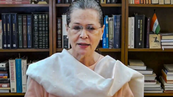 சோனியா சரமாரி கேள்வி 