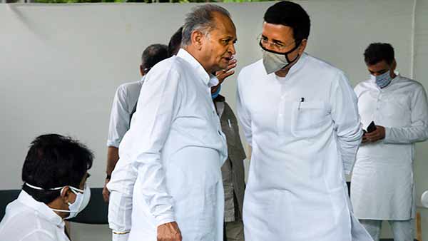 கெலாட்டுக்கு உதவுங்கள் 