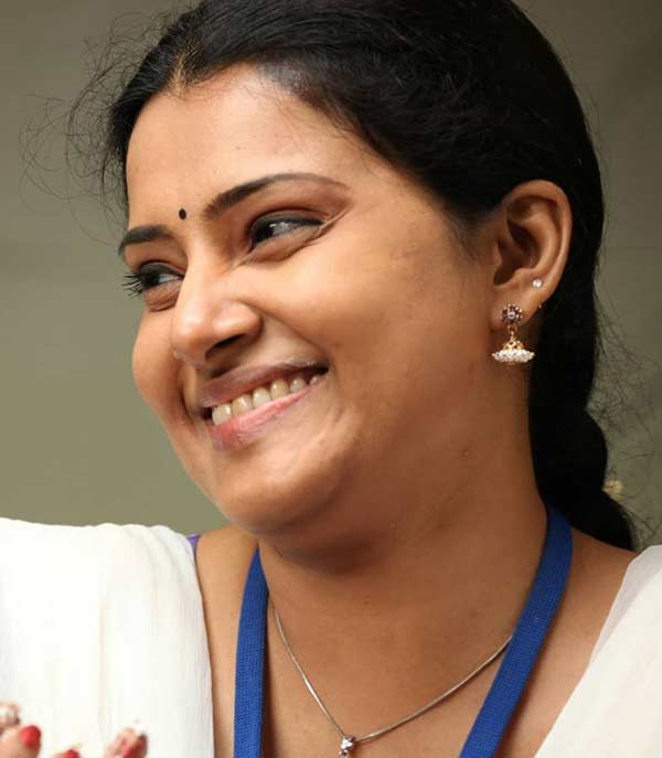 கைவிட்டாச்சாமே