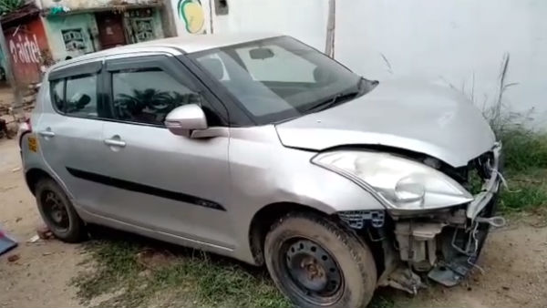 காருக்குள் குழந்தைகள் காருக்குள் குழந்தைகள்