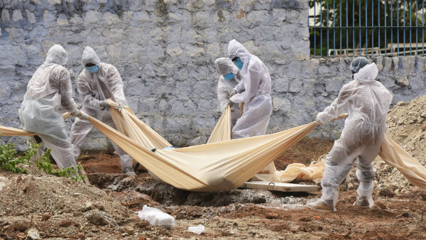 Tmmk who buried the person who died by Corona Tmmk who buried the person who died by Corona