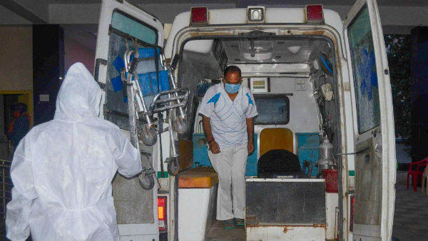 கொரோனா ஆக்டிவ் கேஸ்களில் தமிழகம் 4-வது இடம் கொரோனா ஆக்டிவ் கேஸ்களில் தமிழகம் 4-வது இடம்