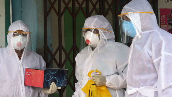 வீடுகளுக்கே டாக்டர்கள் 