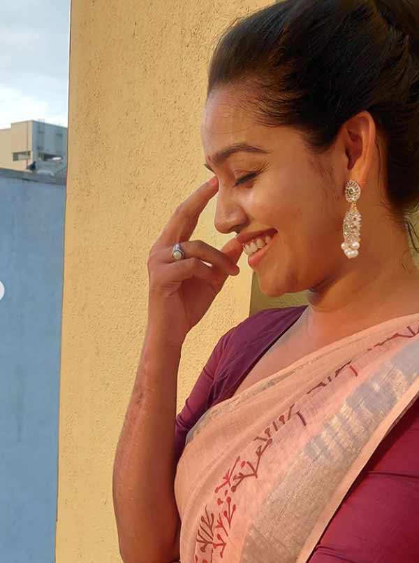 பேசினாலே அழகுதான்