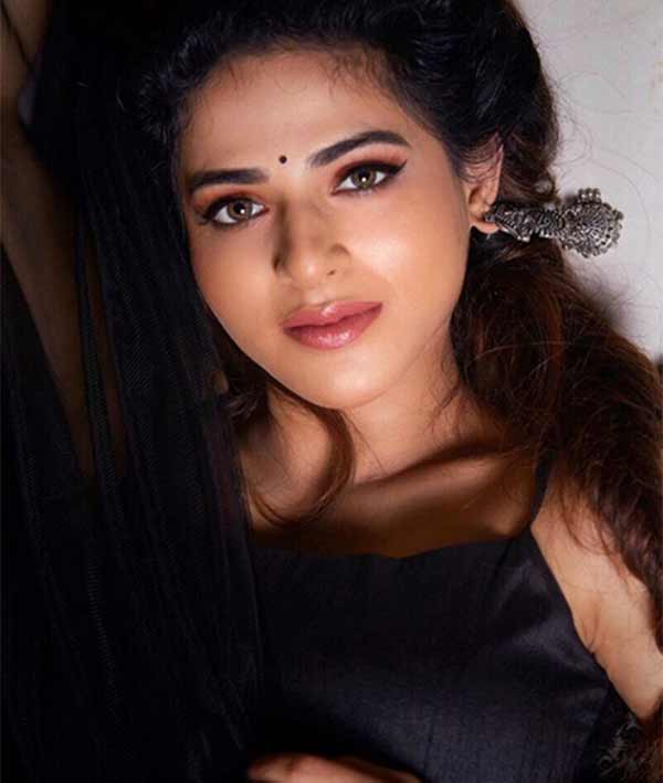 கவர்ச்சி முறுக்கு