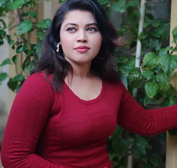 படமா பார்க்கிறாங்க