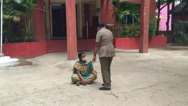 ambur woman protest against vellore dmk cadre