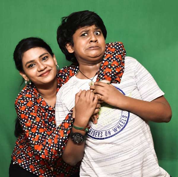 சுட்டித்தனத்தில் தக்ஷனாவின் வெறித்தனம்