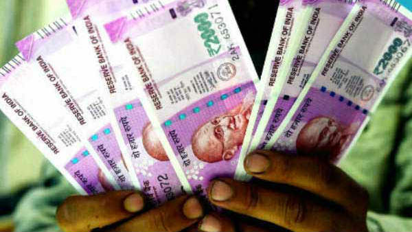 தனியார் கந்துவட்டி கும்பல் 