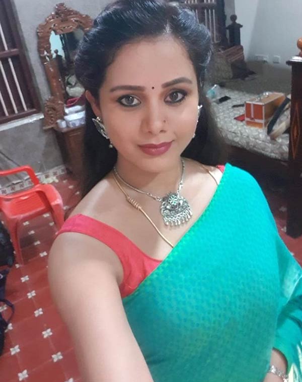 அதிர்ச்சியில் நடிகர்கள் அதிர்ச்சியில் நடிகர்கள்