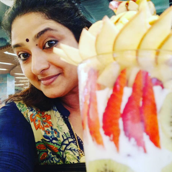  அழகு பிரவீனா