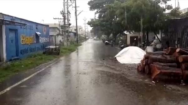 Heavy rains continued in various parts of Chennai