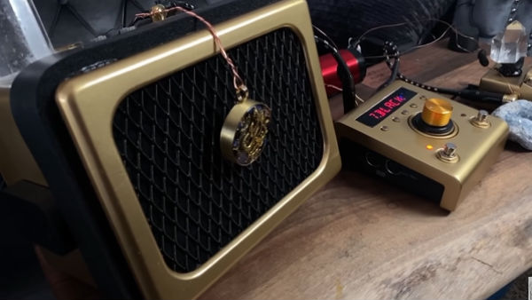 வழிகாட்டும் பெண் 