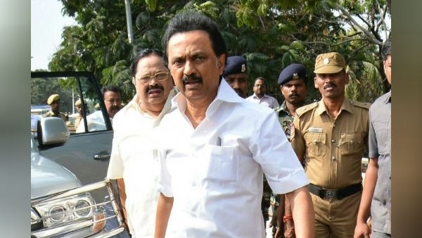 எதுவும் நடக்காதது போல் 