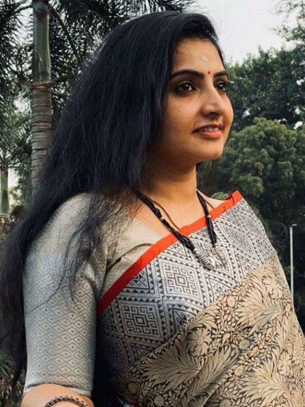  பாண்டியன் ஸ்டோர் சுஜிதா