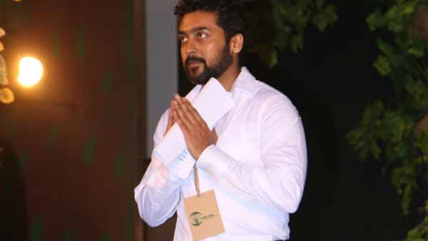 கேள்வி கேட்டார் 