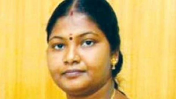 தேசிய பொதுக்குழு உறுப்பினர் சசிகலா புஷ்பா 