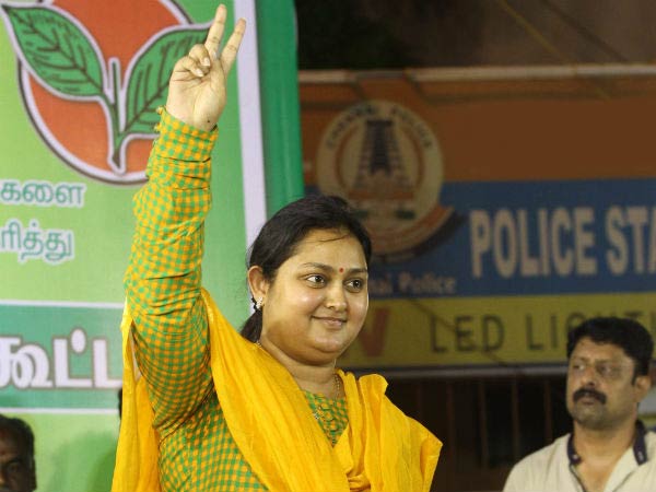 actress vindhya criticize dmk president mk stalin 