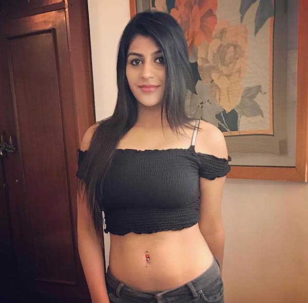 கவர்ச்சிக்கு பச்சைக் கொடி