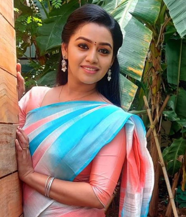  நிலாவிலும் வில்லத்தனம்