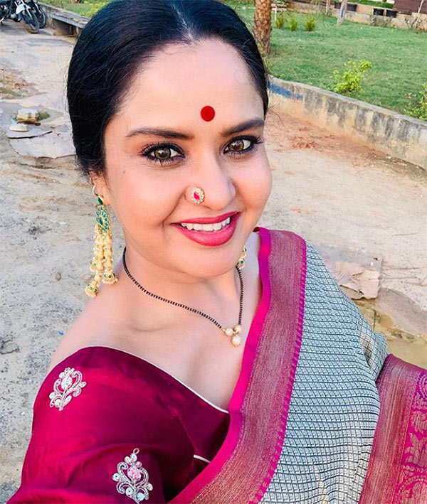 மிரட்டல் மாமியார்