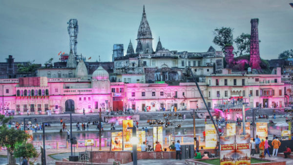 அயோத்தியில் அற்புதம் அயோத்தியில் அற்புதம்