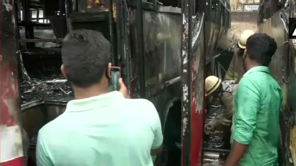 Koyambedu omni bustand fire accident 5 buses Damage 